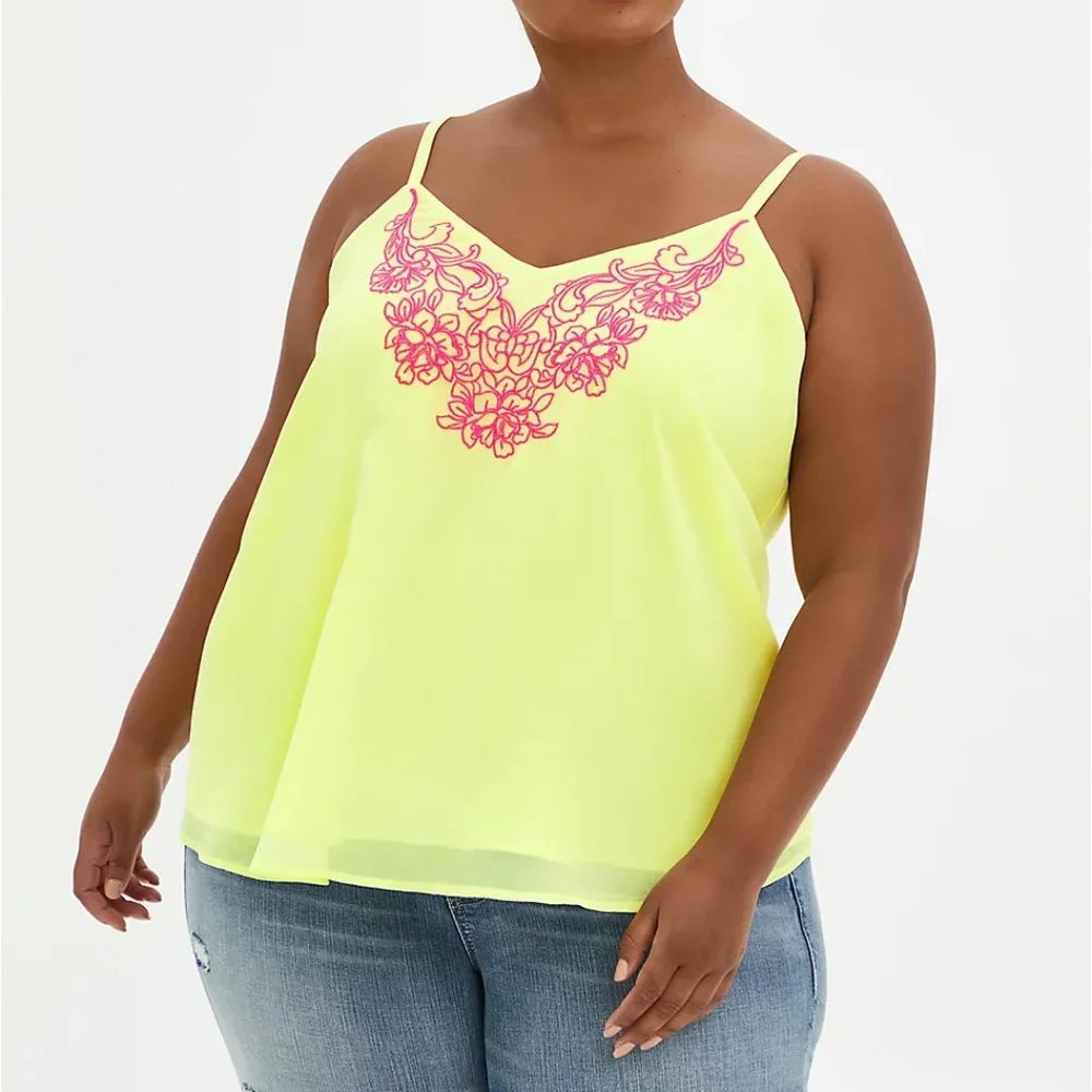 Torrid NWT Lime Green Embroidered Tank - Picture 2 of 6